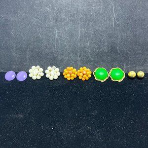 Vintage Lot of 5 Gold Tone Clip On Button Earrings (3540)